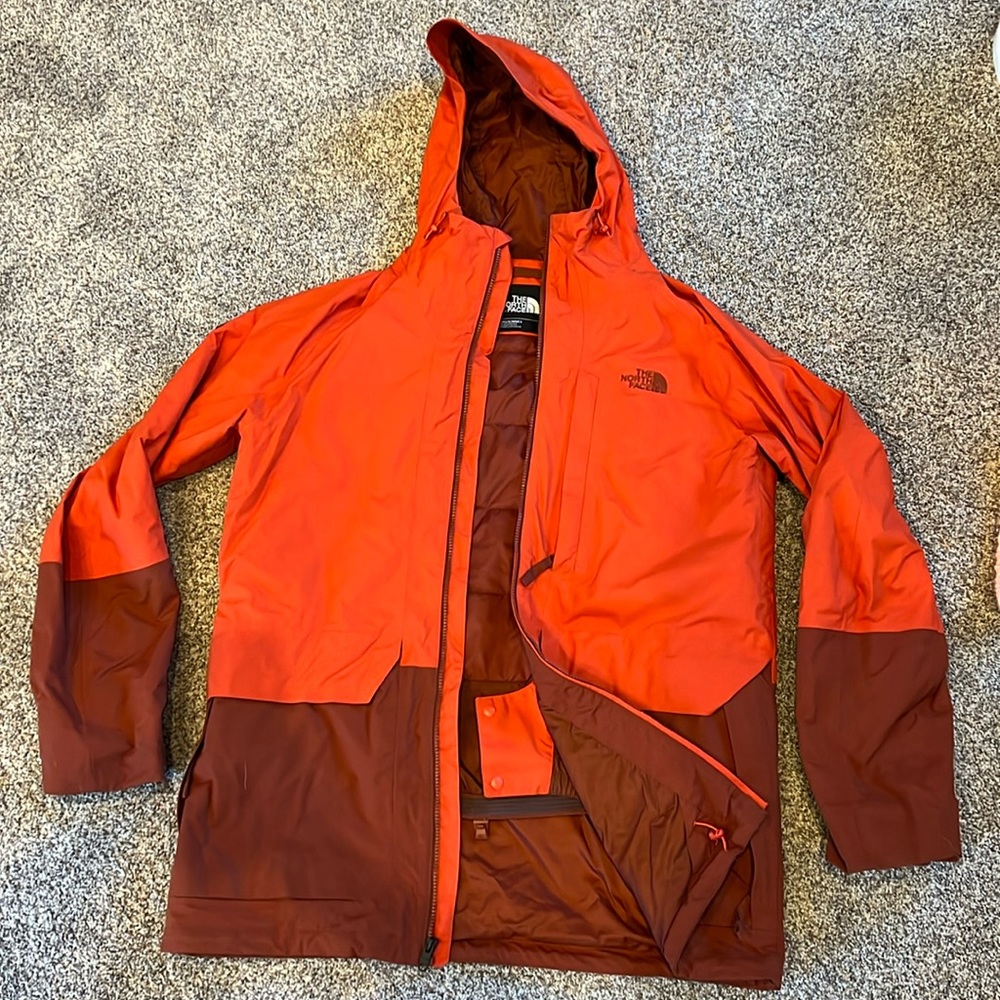 Men’s North Face Ski / Snowboard Jacket